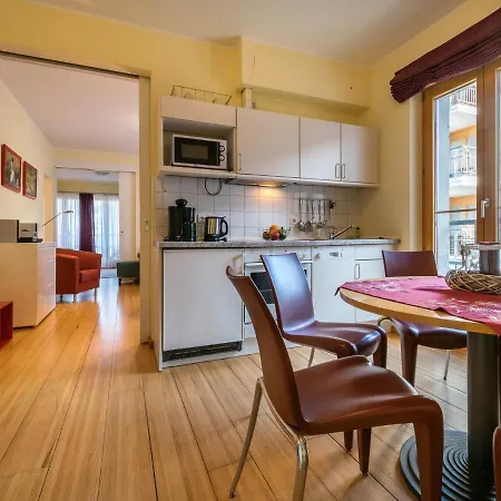 Kaiservillen - Mit 1 Schlafzimmer Und Balkon Dr4