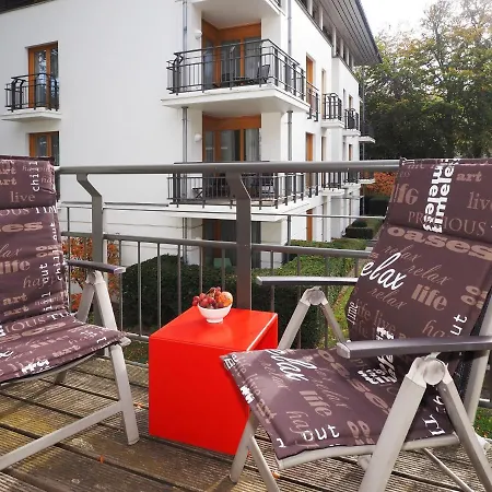 Kaiservillen - Mit 1 Schlafzimmer Und Balkon Dr4 Apartment *