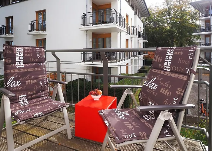 Kaiservillen - Mit 1 Schlafzimmer Und Balkon Dr4 Lägenhet *